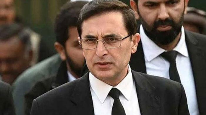 عمران خان چاہتے ہیں صوبے میں آپریشن نہ ہو، صوبائی حکومت بھی آپریشن کے حق میں نہیں، بیرسٹر گوہر