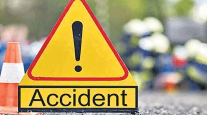 کراچی: اورنگی ٹاؤن میں واٹر ٹینکر نے 7  سالہ بچے کو روند ڈالا 