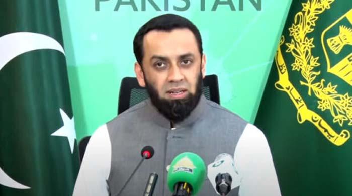 وفاق کے پی میں امداد پہنچا رہا ہے، وزرا کے بیانات افسوسناک ہیں: عطا تارڑ