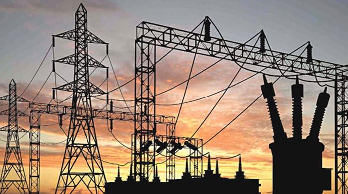 حکومت کو بجلی وصولیوں کے نقصانات 183 ارب کم کرنے میں بڑی کامیابی