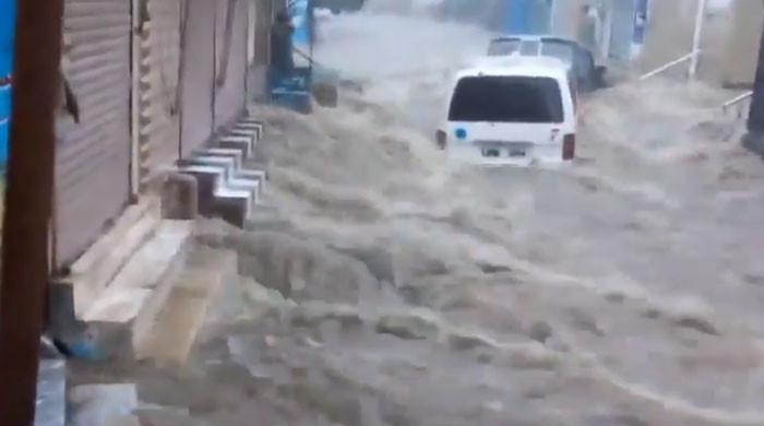 صوابی میں کلاؤڈ برسٹ سے تباہی، کئی گھر ڈوب گئے، چھت گرنے سے ملبے تلے دب کر 4 افراد جاں بحق