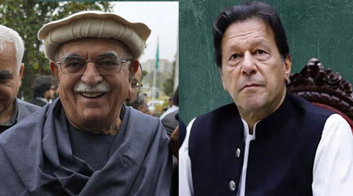 عمران خان نے محمود اچکزئی کو قومی اسمبلی میں اپوزیشن لیڈر کیلئے نامزد کردیا