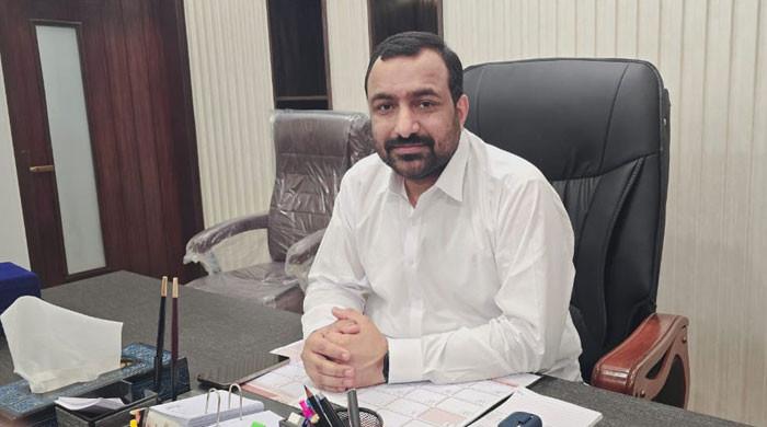 سرکاری ملازم پر تشدد کا مقدمہ، سعید غنی کے بھائی فرحان غنی راہداری ریمانڈ پر پولیس کے سپرد
