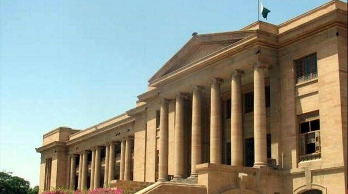 کراچی میں بل ادا کرنیوالوں یا بجلی چوری نہ کرنے والوں کو تو بجلی ملنی چاہیے: سندھ ہائیکورٹ