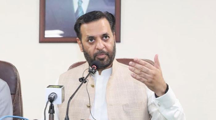 گلگت سےکراچی تک سب  سیوریج کا پانی پی رہےہیں،68 فیصد بیماریاں پانی کی وجہ سےہیں: مصطفیٰ کمال