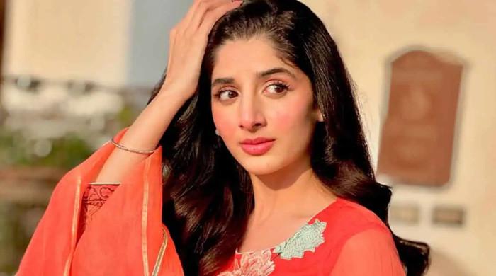 شادی پر کسی کو دیکھ کر نہیں اپنی استطاعت کے مطابق لباس پہنیں: ماورا کا لڑکیوں کو مشورہ