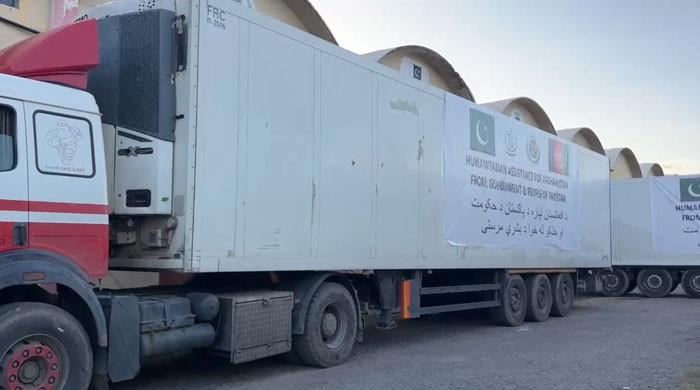 پاکستان نے افغانستان میں زلزلےکے متاثرین کیلئے 105 ٹن امدادی سامان روانہ کردیا