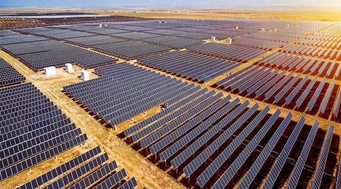سعودی عرب کی پالیسی میں بڑی تبدیلی، تیل کی جگہ شمسی توانائی کی طاقت بن کر ابھرنے لگا