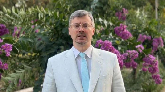 بیرونی دباؤ کے باوجود یوکرین تنازع میں غیر جانبداری پر پاکستان کے شکرگزار ہیں، روسی سفیر