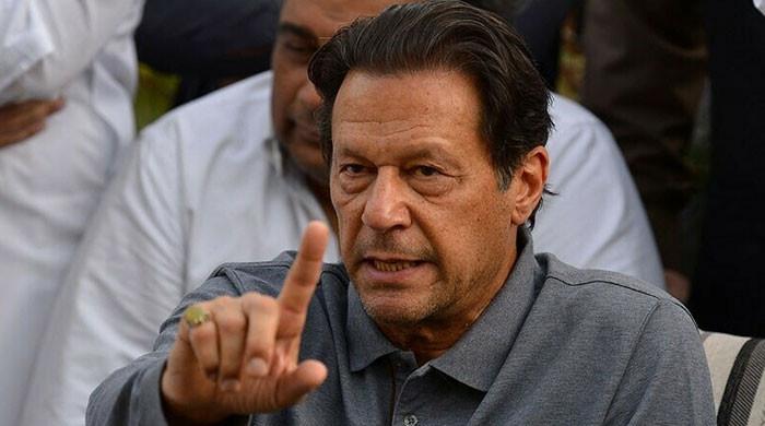 نیب اسٹیبلشمنٹ اور سیاسی مخالفین کے ہاتھوں استعمال ہو رہا ہے: عمران خان 