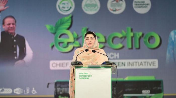 سیلاب متاثرین کا بینظیر انکم سپورٹ پروگرام کے 10ہزار سےکچھ نہیں بنےگا، مریم نواز