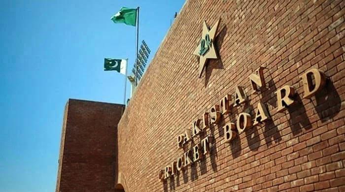 پی سی بی نے قومی کرکٹرز کے این او سی معطل کردیے، متاثرہ کھلاڑیوں میں بڑے نام بھی شامل