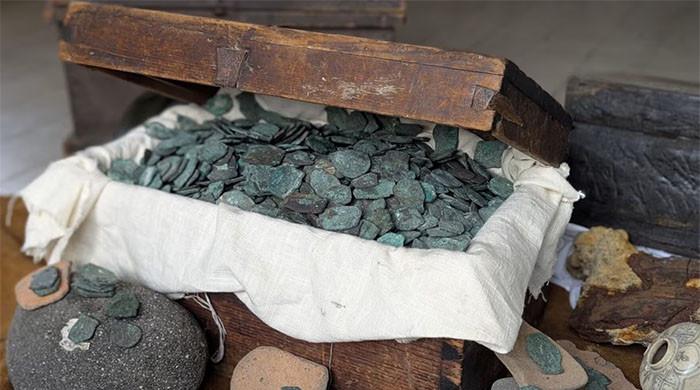 اسپینش بحری جہاز کے ملبے سے 10 لاکھ ڈالرز مالیت کا خزانہ برآمد