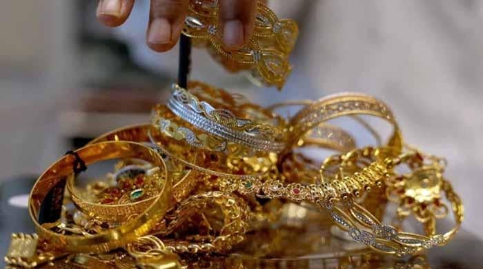 سونے کی مسلسل اونچی اڑان ، فی تولہ قیمت آج بھی 1500 روپے بڑھ گئی 