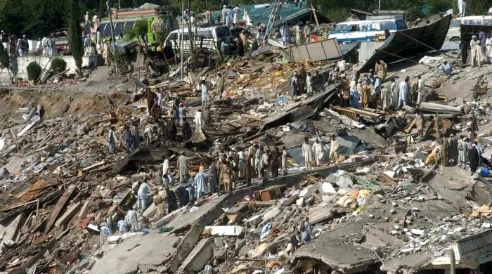 پاکستان میں8 اکتوبر کو آنیوالے تباہ کن زلزلے کو 20 برس بیت گئے، خوفناک یادیں آج بھی ذہنوں پر نقش 