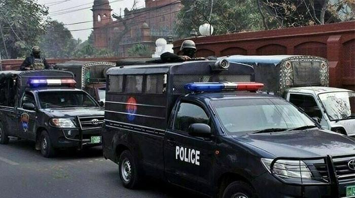 پنجاب بھر میں پولیس کا مذہبی جماعت کے خلاف کریک ڈاؤن جاری، 2500 سے زائد افراد زیرحراست