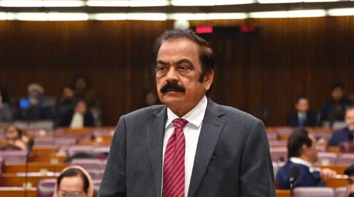 ہماری پالیسی بڑی واضح ہے اگر کوئی حملہ کریگا تو ادھار نہیں رکھیں گے: رانا ثنا اللہ