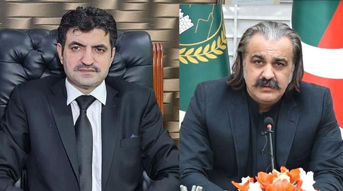 پی ٹی آئی میں کلچر ہے پانی پینے کی اجازت بھی بانی سے مانگتے ہیں، گنڈاپور ایسا نہیں کرتا تھا: شیر افضل