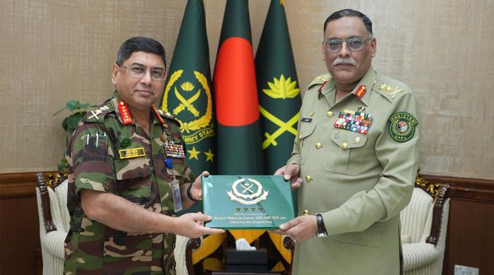 چیئرمین جوائنٹ چیفس کی بنگلادیشی آرمی چیف سے ملاقات، دوطرفہ تعاون مزید مضبوط بنانے پر زور