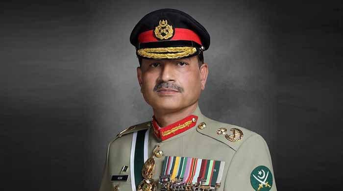 صرف حافظ صاحب کیلئے!