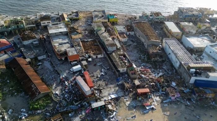 سمندری طوفان 'ملیسا' سے ہلاکتیں 50 ہوگئیں، طوفان برمودا کی جانب بڑھنے لگا