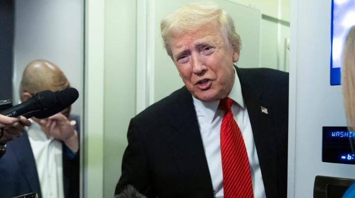 جیفری ایپسٹین اسکینڈل معاملے پر برطانوی شاہی خاندان کے ساتھ بہت برا ہوا: ٹرمپ