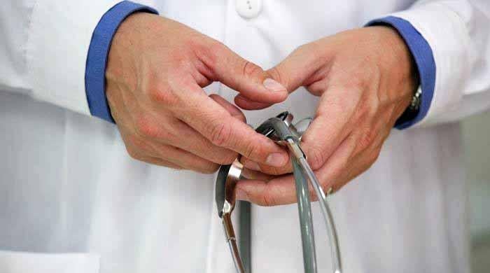 پنجاب حکومت کا عارضی بنیادوں پر طبی ماہرین بھرتی کرنے کا فیصلہ