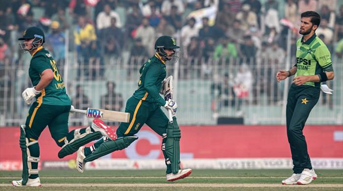 پہلا ون ڈے: جنوبی افریقا نے پاکستان کو جیت کیلئے 264 رنز کا ہدف دیدیا