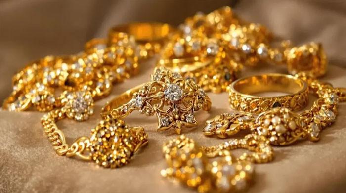 سونے کی قیمت میں ایک ہزار روپے کی کمی، فی تولہ سونا کتنےکا ہوگیا؟