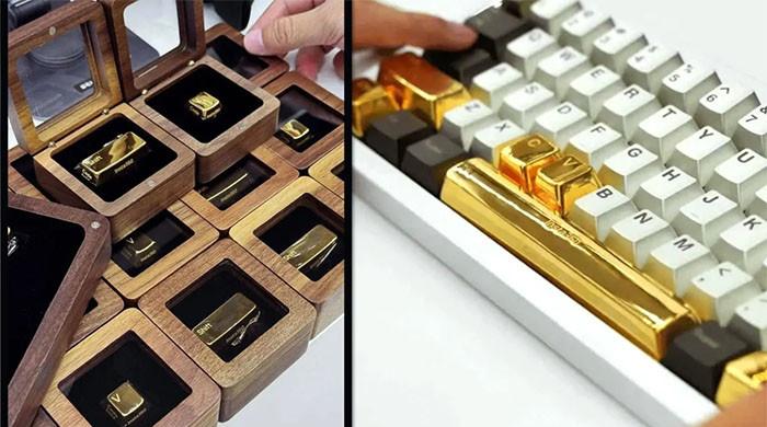 کمپنی نے ملازمین کو سونے میں تول دیا، کی بورڈ کے گولڈ بٹنوں کا تحفہ