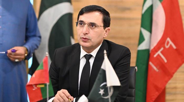 پی ٹی آئی کا آرٹیکل 243 سے متعلق  مسودہ سامنے آنے تک کوئی بات چیت نہ کرنےکا اعلان