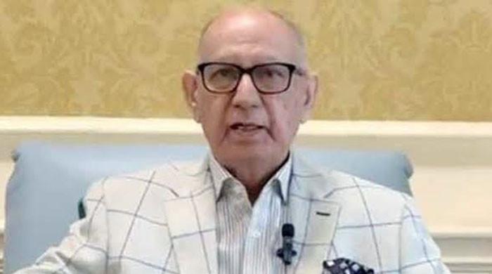 سینیٹر عرفان صدیقی شدید علیل،  آج 27 ویں آئینی ترمیم کیلئے ووٹ کاسٹ نہیں کرسکیں گے