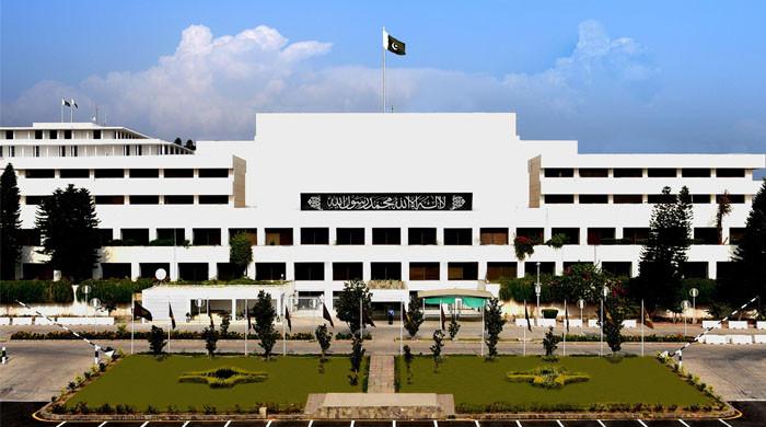 مشترکہ پارلیمانی کمیٹی کی منظوری کے بعد مجوزہ آئینی ترمیم کا مسودہ آج سینیٹ میں پیش ہوگا، اجلاس کا ایجنڈا جاری