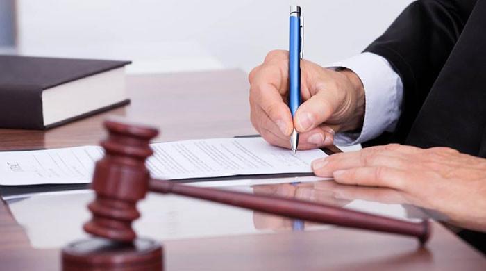 27ویں ترمیم: 4 ہائیکورٹس ججز کے تبادلوں اور ایک کے مستعفی ہونے کا امکان