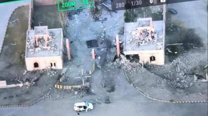 وانا کیڈٹ کالج میں موجود 3 خوارج کیخلاف آپریشن جاری، تمام کیڈٹس محفوظ ہیں: سکیورٹی ذرائع