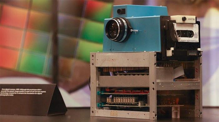 دنیا کی پہلی ڈیجیٹل فوٹو آپ کو دنگ کر دے گی