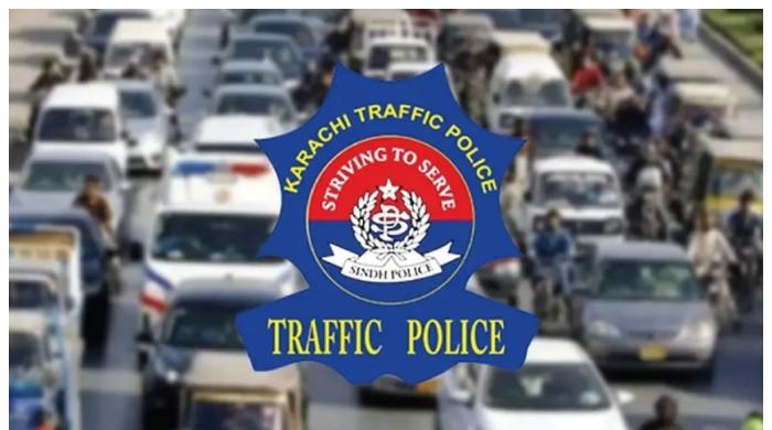 کراچی میں ای چالان سے متعلق سوشل میڈیا پیغامات، پولیس نے وضاحت جاری کردی