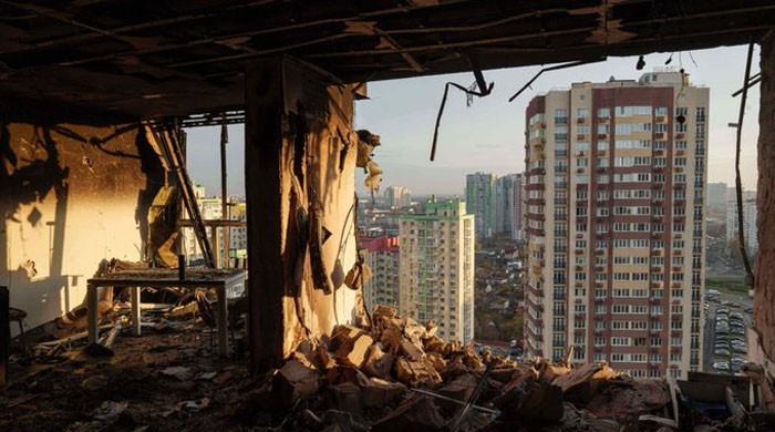 روس کا یوکرین پر 430 ڈرونز اور 18 میزائلوں سے حملہ، 8 افراد ہلاک، عمارتیں تباہ