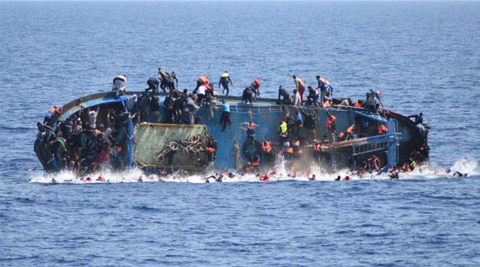 لیبیا کے ساحل پر تارکین وطن کی دو کشتیاں الٹ گئیں، 4 افراد ہلاک 