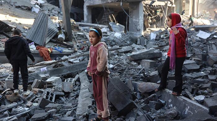 اسرائیلی فوج کی غزہ جنگ بندی کی خلاف ورزیاں جاری، بمباری سے 3 فلسطینی شہید