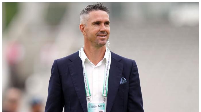 سابق انگلش کرکٹر کیون پیٹرسن کرکٹ میں پیسے کی ریل پیل پر بول پڑے