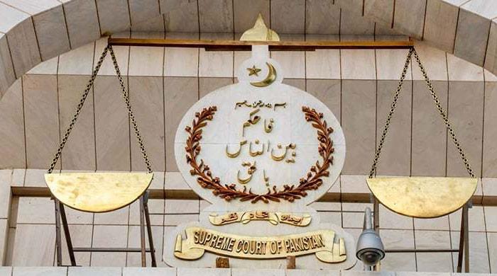 جائیدادکی ملکیت مالک کی وفات کےفوراً بعد ورثاءکو منتقل ہوجاتی ہے، سپریم کورٹ