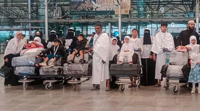 مدینہ  بس حادثہ: بھارتی شہری نے خاندان کے 18 افراد کھودیے، آخری ملاقات میں کیا گفتگو ہوئی؟