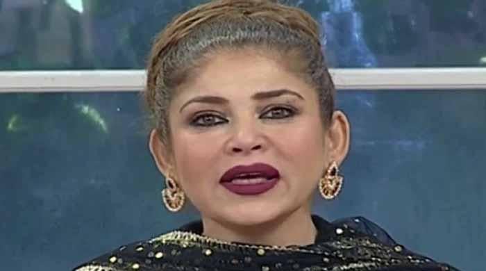 مشی خان والدین کو اولڈ ایج ہوم میں چھوڑنے والے بچوں پر برس پڑیں