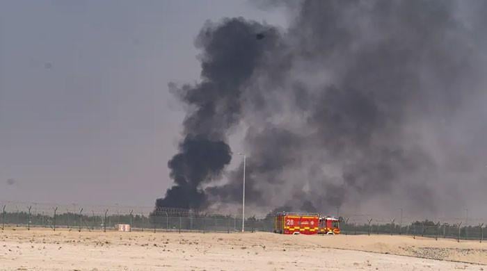 دبئی ائیر شو انتظامیہ کا بھارتی طیارہ گرنے کی تحقیقات کا اعلان، مزید فضائی مظاہرے عارضی طور پر معطل