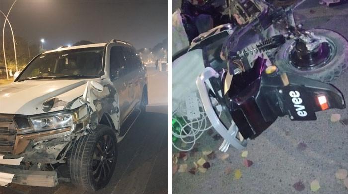 اسلام آباد: شاہراہ دستور  پر گاڑی کی ا سکوٹی کو ٹکر، 2 خواتین جاں بحق