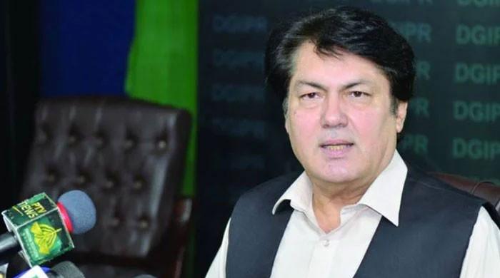 ملک میں اسٹیبلشمنٹ کے ساتھ رابطے استوار کیے بغیر سیاست نہیں کی جاسکتی: بیرسٹر سیف