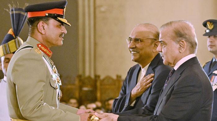 صدر مملکت نے فیلڈ مارشل عاصم منیر کی بطور چیف آف آرمی اسٹاف و چیف آف ڈیفنس فورسز تقرری کی منظوری دے دی