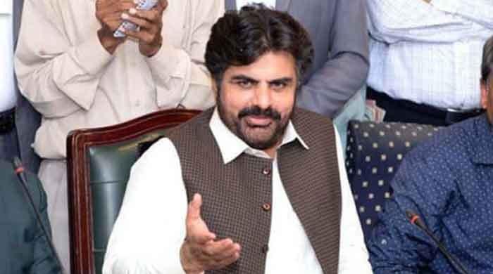 سندھ کی تقسیم کی باتیں ایم کیو ایم خود کو زندہ رکھنے کیلئے کر رہی ہے: ناصر حسین شاہ