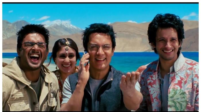 16 سال بعد تھری ایڈیٹس 2 بننے کو تیار، کب ریلیز ہوگی؟